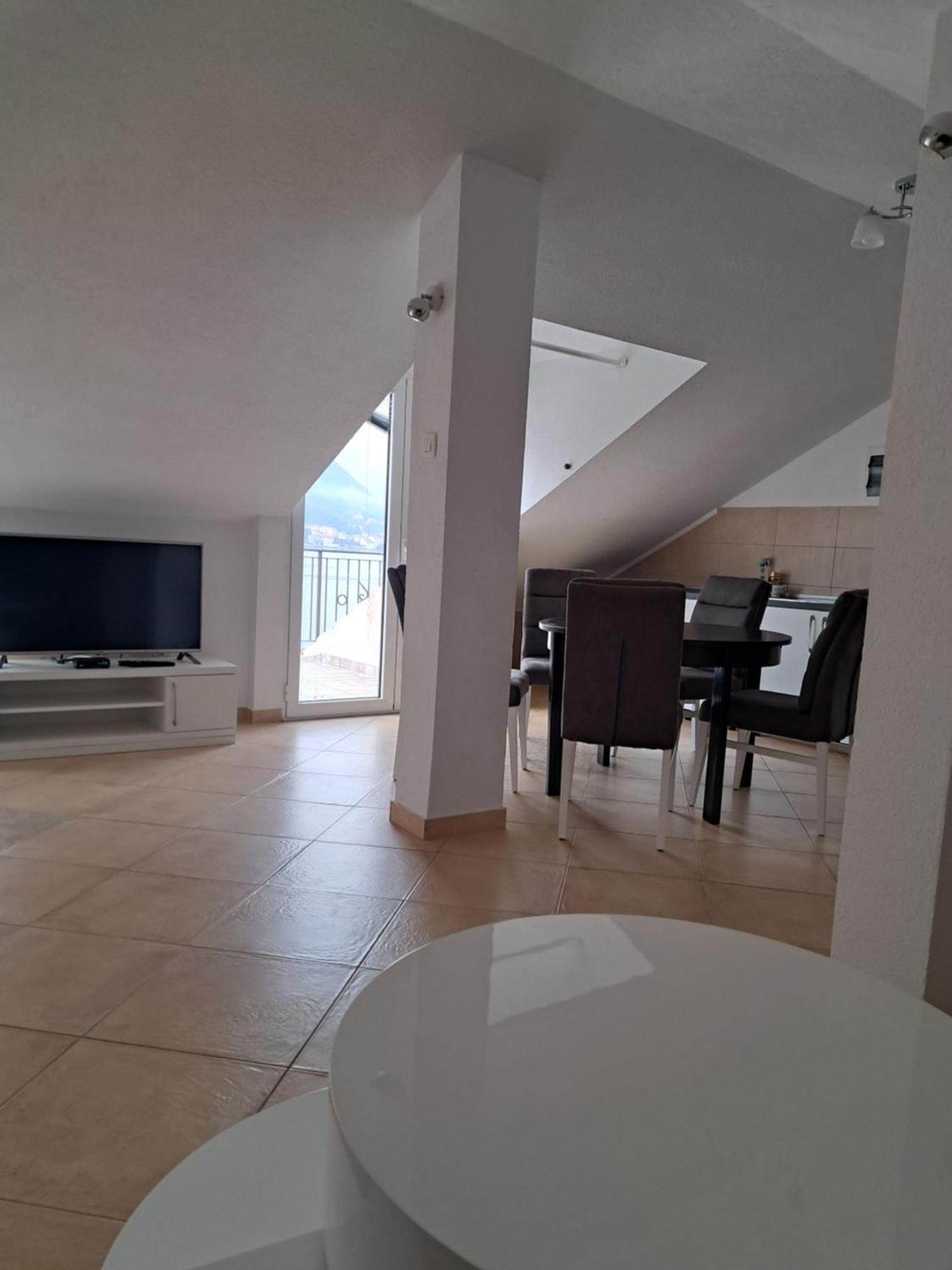 Apartments Pejanovic โกตอร์ ภายนอก รูปภาพ
