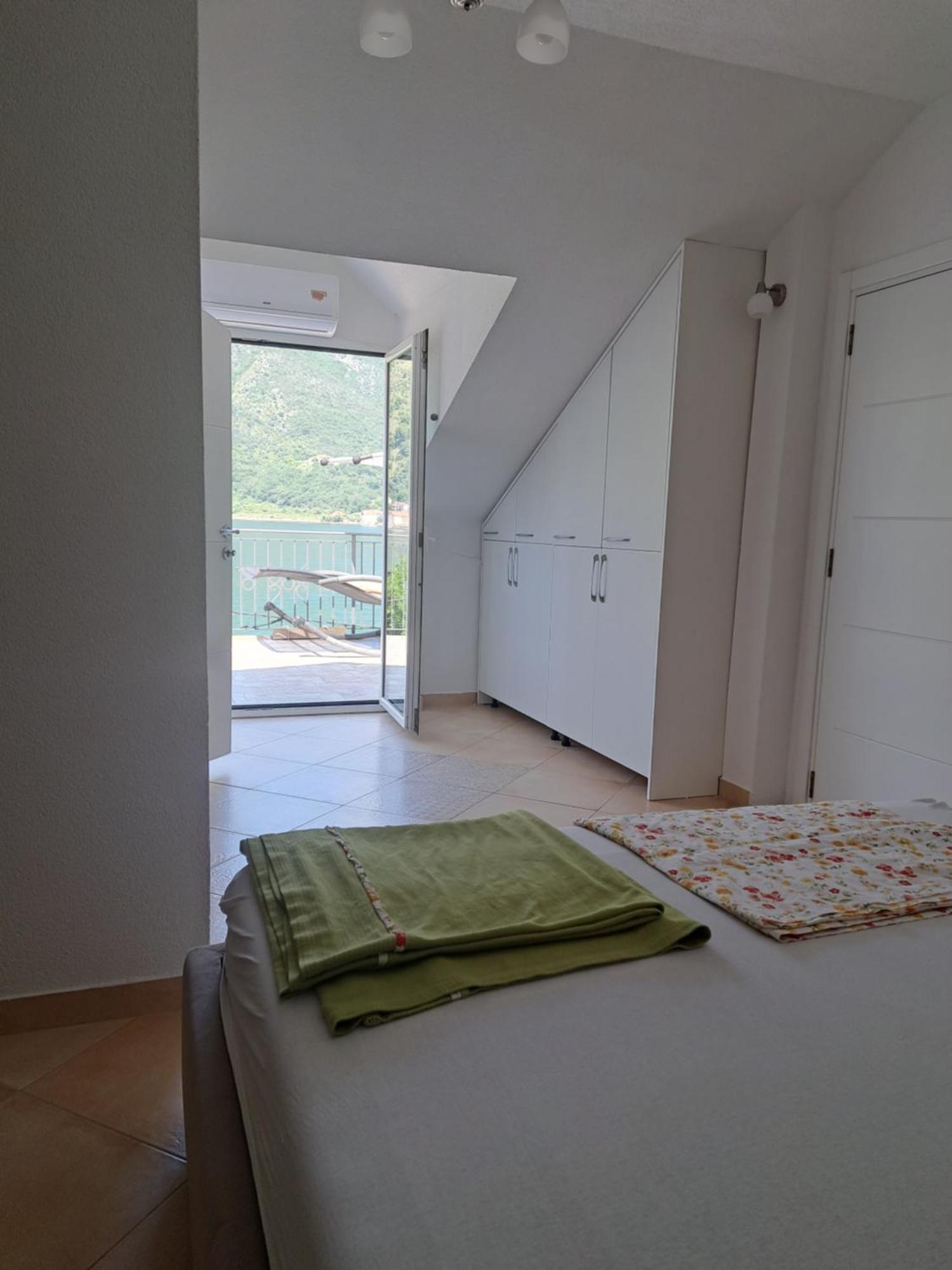 Apartments Pejanovic โกตอร์ ภายนอก รูปภาพ