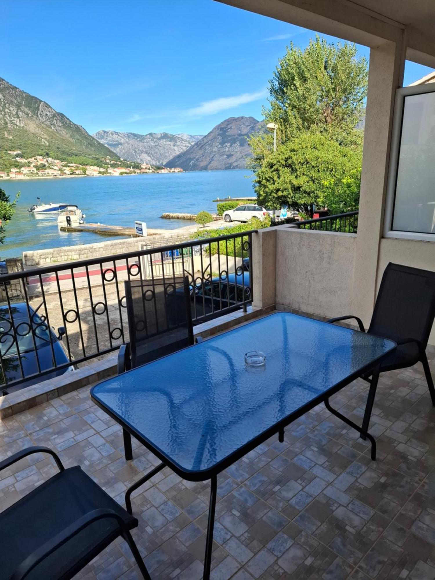 Apartments Pejanovic โกตอร์ ภายนอก รูปภาพ